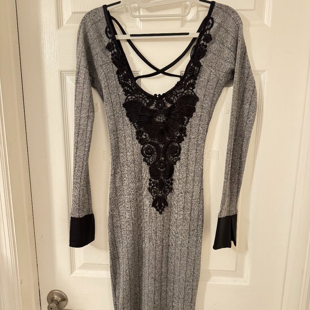 LOVE ME Greek Gray/Lace Bust Motif Long Sleeve Sweater Open Back Dress, Size S